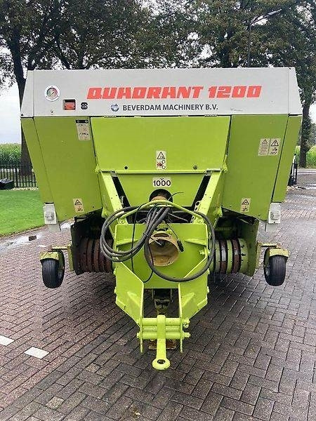 Claas Quadrant 1200 - Máy đóng kiện vuông: hình 2 Claas Quadrant 1200 - Máy đóng kiện vuông: hình 2