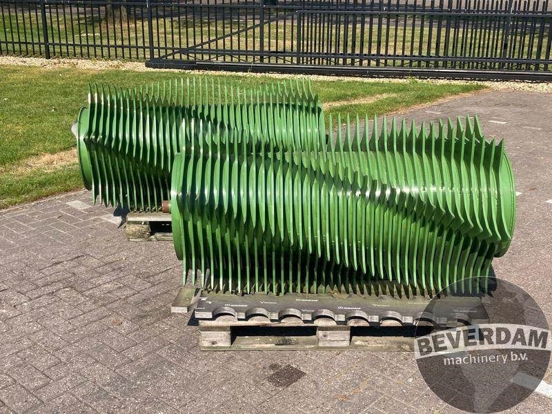 Krone Titan Rotor nieuw! - Trang thiết bị dàn trải: hình 3 Krone Titan Rotor nieuw! - Trang thiết bị dàn trải: hình 3