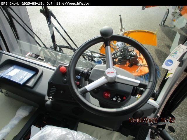 CityCat 5006 Bucher CC5006 beidseitig + Frontbes - Xe quét đường: hình 4 CityCat 5006 Bucher CC5006 beidseitig + Frontbes - Xe quét đường: hình 4