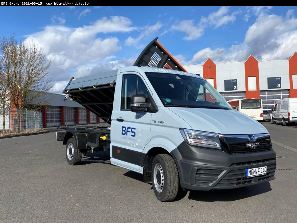 MAN TGE 3.180 4x2 F SB Dreiseitenkipper - Xe ben nhỏ: hình 2 MAN TGE 3.180 4x2 F SB Dreiseitenkipper - Xe ben nhỏ: hình 2