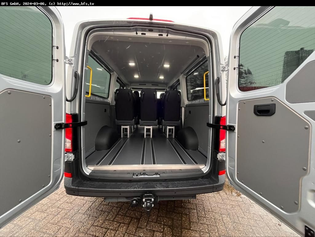MAN TGE 3.180 4x2 F SB TGE 9-Sitzer - Xe van chở khách: hình 4 MAN TGE 3.180 4x2 F SB TGE 9-Sitzer - Xe van chở khách: hình 4