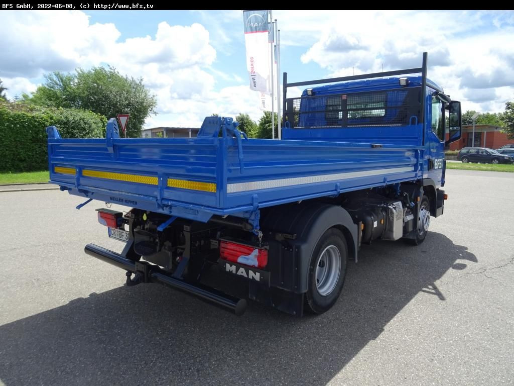 MAN TGL (TG3) 8.220 4x2 BB CH TG3, Schalter - Xe ben nhỏ: hình 2 MAN TGL (TG3) 8.220 4x2 BB CH TG3, Schalter - Xe ben nhỏ: hình 2