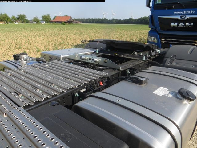 MAN TGX 18.460 4x2 LLS Kipphydraulik, Kompressor MAN TGX 18.460 4x2 LLS Kipphydraulik, Kompressor - Xe đầu kéo: hình 3 MAN TGX 18.460 4x2 LLS Kipphydraulik, Kompressor MAN TGX 18.460 4x2 LLS Kipphydraulik, Kompressor - Xe đầu kéo: hình 3