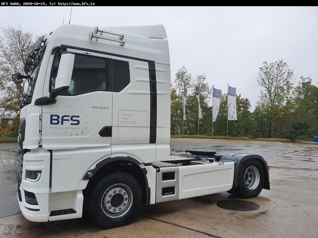 MAN TGX 18.510 4x2 BL SA TG3 - SZM - 2-Kreis Kipphyd - Xe đầu kéo: hình 2 MAN TGX 18.510 4x2 BL SA TG3 - SZM - 2-Kreis Kipphyd - Xe đầu kéo: hình 2