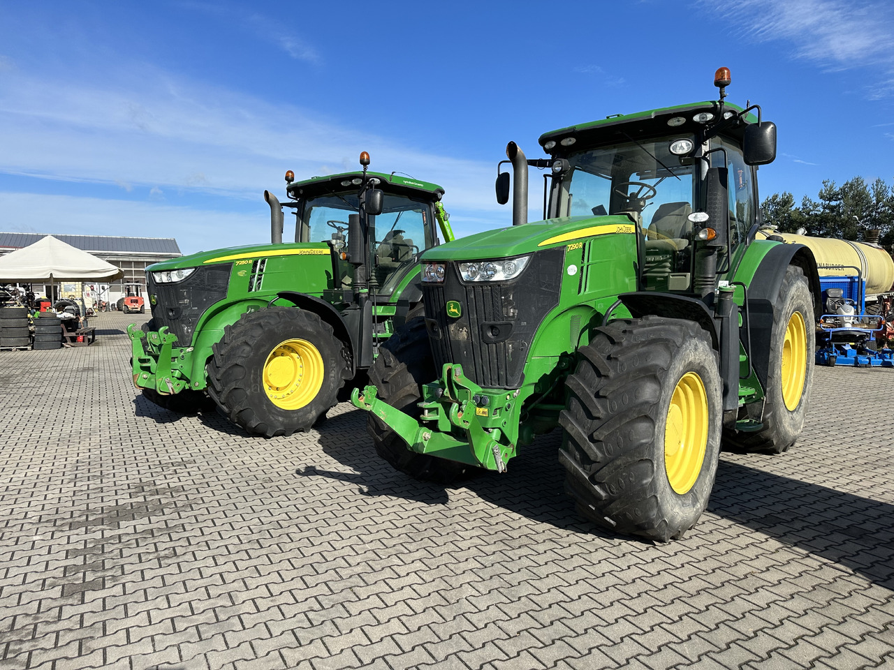 John Deere 7290R AutoPower 55 km/h ABS 310 PS GPS - Máy cày: hình 1 John Deere 7290R AutoPower 55 km/h ABS 310 PS GPS - Máy cày: hình 1