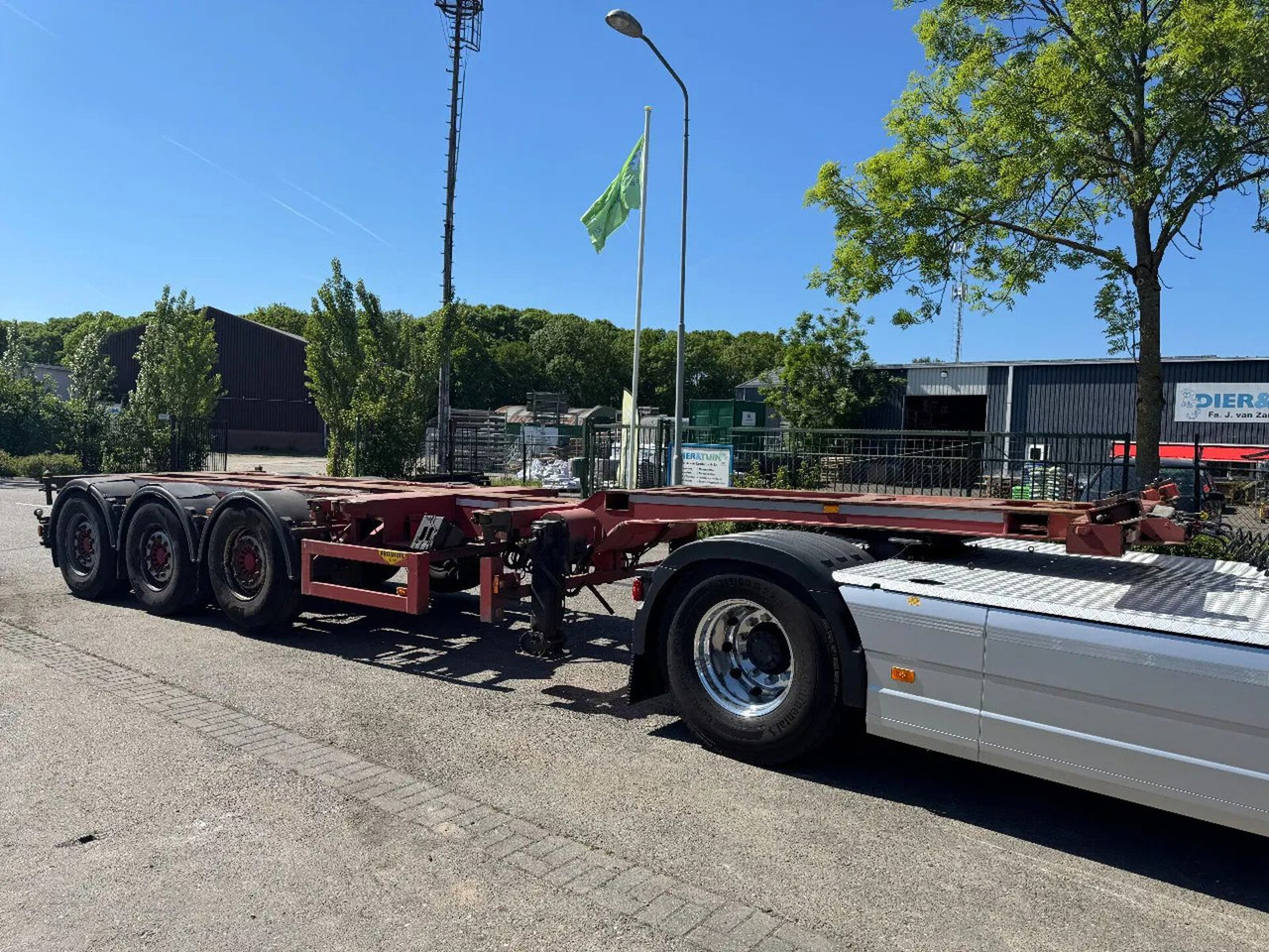 Broshuis 3 UCC-39/45 EU - 3 AXLE SAF + LIFTING AXLE - Xe chở container/ Sơ mi rơ moóc hoán đổi thân: hình 1 Broshuis 3 UCC-39/45 EU - 3 AXLE SAF + LIFTING AXLE - Xe chở container/ Sơ mi rơ moóc hoán đổi thân: hình 1
