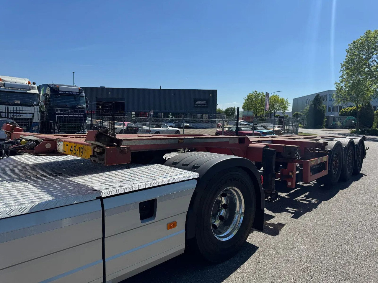 Broshuis 3 UCC-39/45 EU - 3 AXLE SAF + LIFTING AXLE - Xe chở container/ Sơ mi rơ moóc hoán đổi thân: hình 5 Broshuis 3 UCC-39/45 EU - 3 AXLE SAF + LIFTING AXLE - Xe chở container/ Sơ mi rơ moóc hoán đổi thân: hình 5
