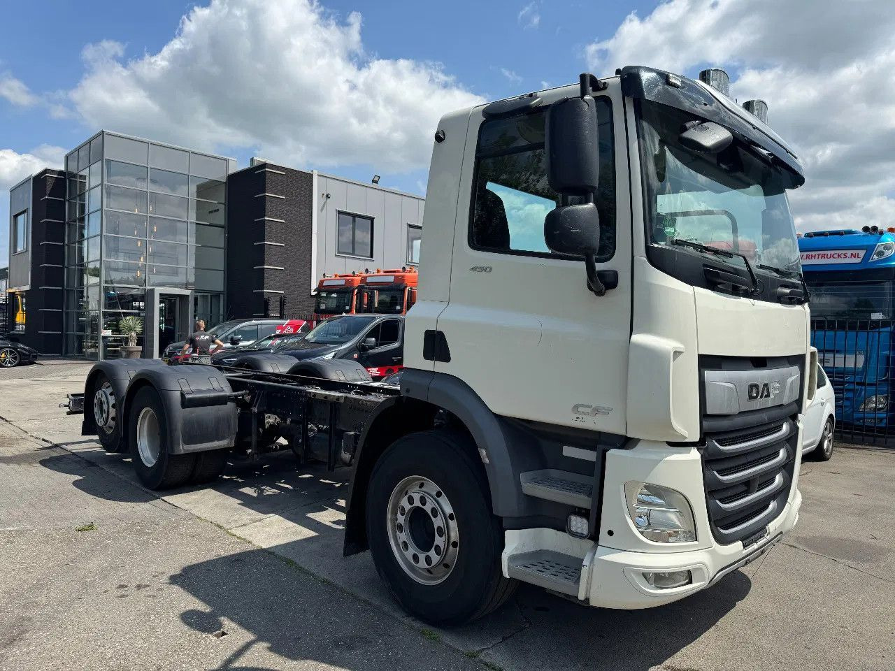 DAF CF 450 6X2 - EURO 6 + LIFT/STEERING AXLE - Xe tải khung gầm: hình 3 DAF CF 450 6X2 - EURO 6 + LIFT/STEERING AXLE - Xe tải khung gầm: hình 3