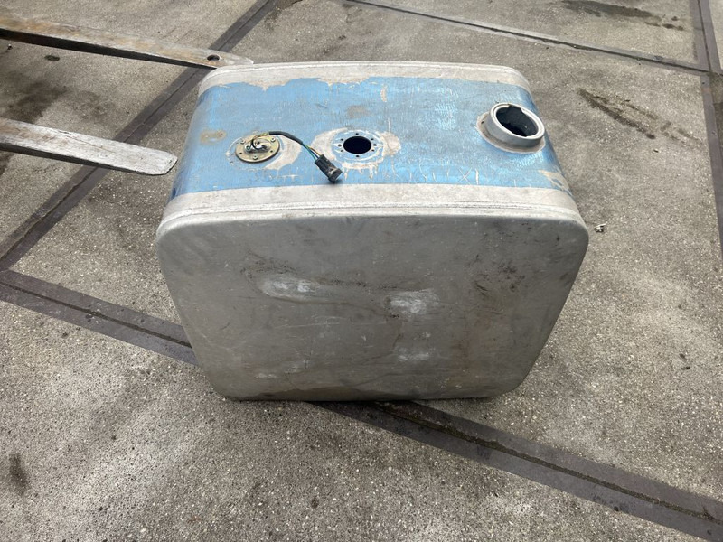 Diversen Hydrauliek tank l 70 b 45 h 62 - Thủy lực cho Xe tải: hình 4 Diversen Hydrauliek tank l 70 b 45 h 62 - Thủy lực cho Xe tải: hình 4