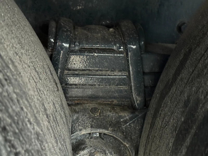 Iveco Trakker 360 6X4 EURO 6 + PALFINGER PK20001K + REMOTE CONTROL - Xe tải thùng lửng/ Phẳng, Xe cẩu tự hành: hình 5 Iveco Trakker 360 6X4 EURO 6 + PALFINGER PK20001K + REMOTE CONTROL - Xe tải thùng lửng/ Phẳng, Xe cẩu tự hành: hình 5