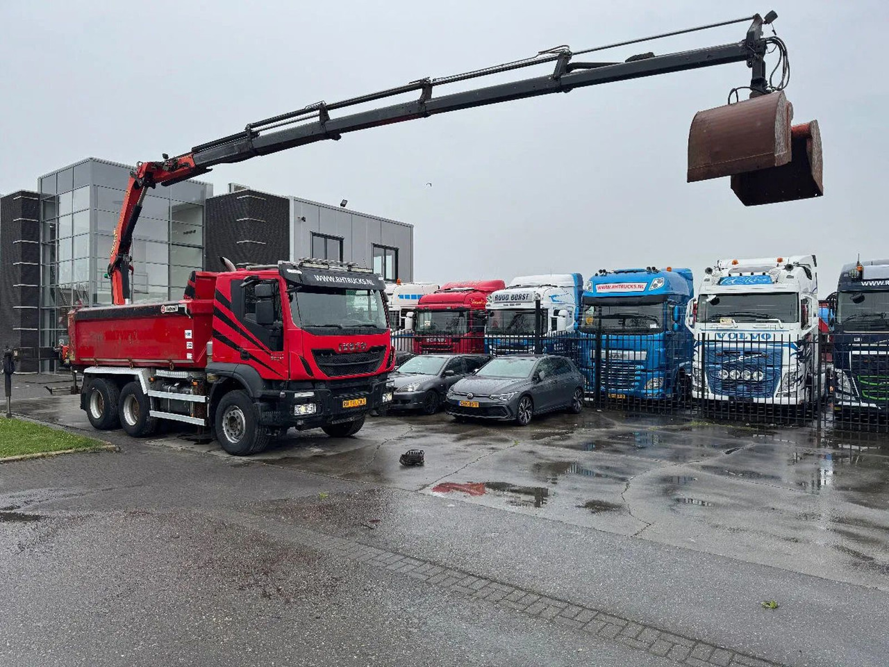 Iveco Trakker 500 6X4 EURO 6 KIPPER + PALFINGER PK1800 - Xe cẩu tự hành: hình 3 Iveco Trakker 500 6X4 EURO 6 KIPPER + PALFINGER PK1800 - Xe cẩu tự hành: hình 3