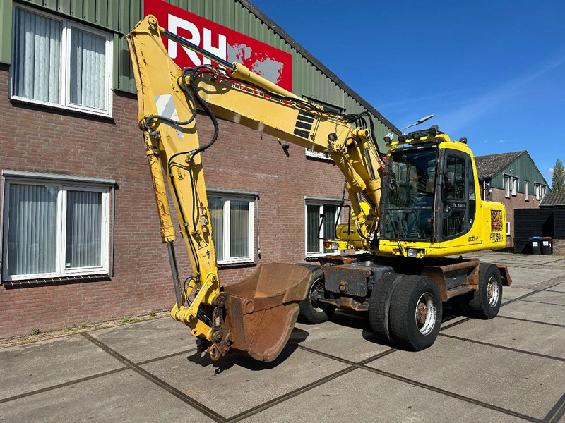 Komatsu PW150ES-6K CE - Máy xúc bánh lốp: hình 2 Komatsu PW150ES-6K CE - Máy xúc bánh lốp: hình 2