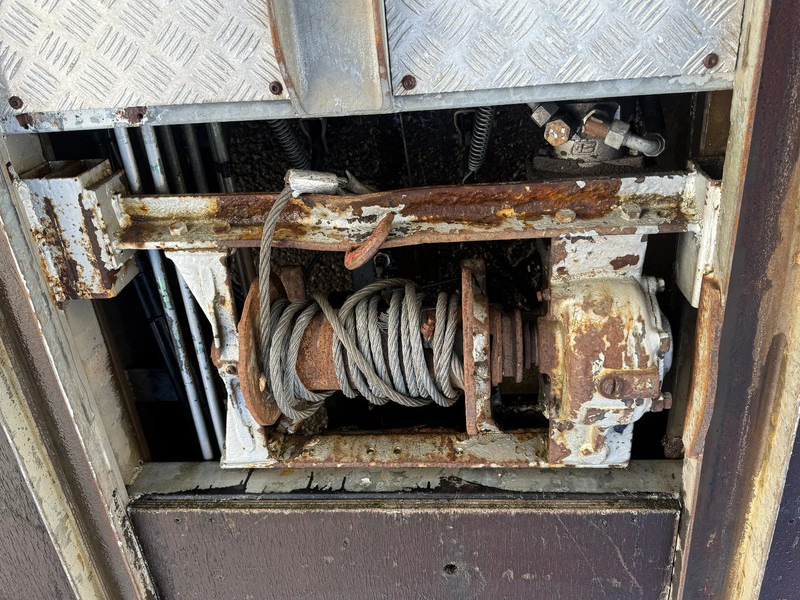 Xe tải kéo MAN TGA 18.430 4X2 + 3x WINCH + TACK 2 AXLE - YEAR 2007: hình 16 Xe tải kéo MAN TGA 18.430 4X2 + 3x WINCH + TACK 2 AXLE - YEAR 2007: hình 16