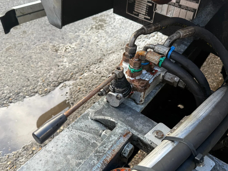 Xe tải kéo MAN TGA 18.430 4X2 + 3x WINCH + TACK 2 AXLE - YEAR 2007: hình 15 Xe tải kéo MAN TGA 18.430 4X2 + 3x WINCH + TACK 2 AXLE - YEAR 2007: hình 15