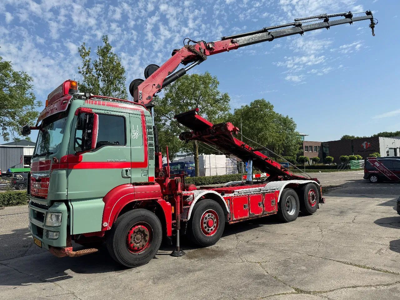 MAN TGS 35.480 8X4 HMF 2420 K5 + HMF ABLE + REMOTE C - Xe tải nâng móc, Xe cẩu tự hành: hình 2 MAN TGS 35.480 8X4 HMF 2420 K5 + HMF ABLE + REMOTE C - Xe tải nâng móc, Xe cẩu tự hành: hình 2