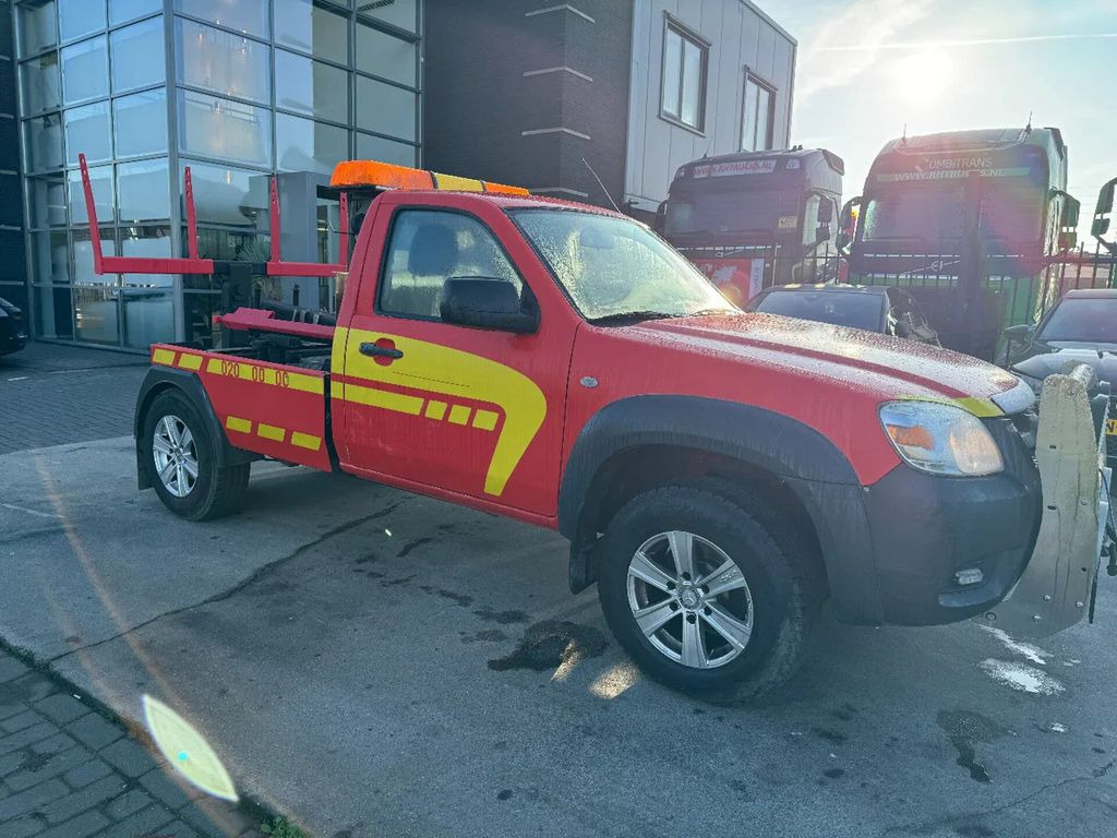 Mazda BT-50 4X4 + TOW TRUCK + DOUBLE WINCH + REMOTE - Xe tải kéo: hình 3 Mazda BT-50 4X4 + TOW TRUCK + DOUBLE WINCH + REMOTE - Xe tải kéo: hình 3