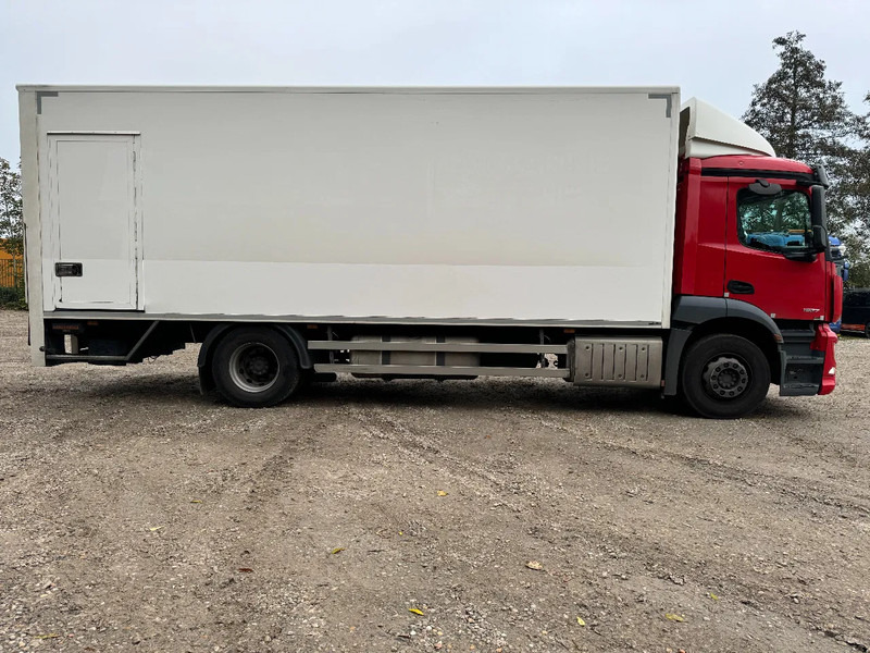 Xe tải hộp Mercedes-Benz Antos 1927 4X2 4 UNITS EURO 6 DHOLLANDIA LIFT: hình 9
