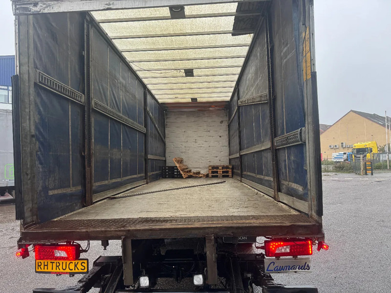 Scania P230 4X2 MANUAL + ZEPRO 2500 KG LIFT + REMOTE CONTROL - Xe tải thùng mui bạt: hình 5 Scania P230 4X2 MANUAL + ZEPRO 2500 KG LIFT + REMOTE CONTROL - Xe tải thùng mui bạt: hình 5