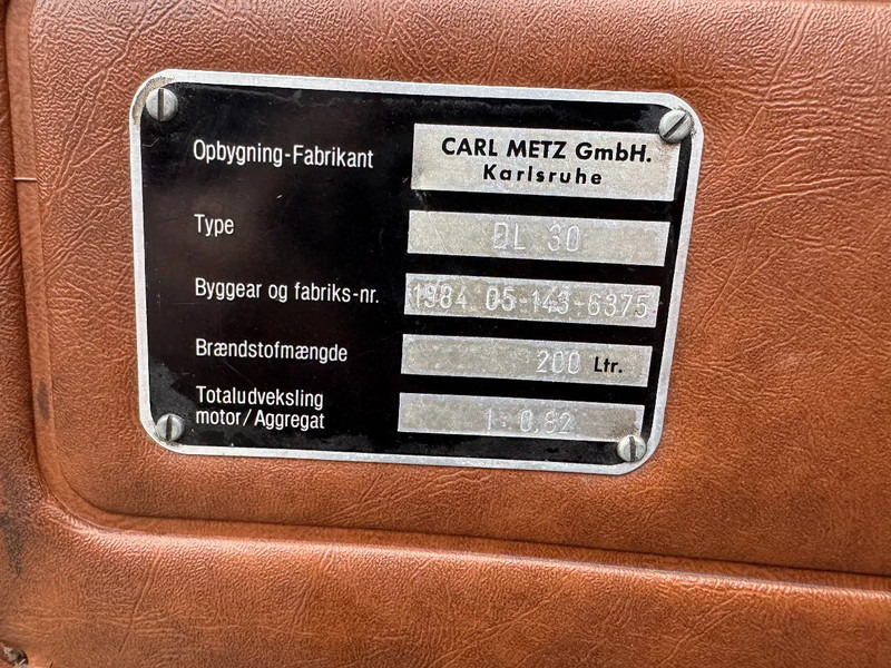 Xe tải cứu hỏa Scania P82 4X2 - FIRE TRUCK - 30M LIFT: hình 16 Xe tải cứu hỏa Scania P82 4X2 - FIRE TRUCK - 30M LIFT: hình 16