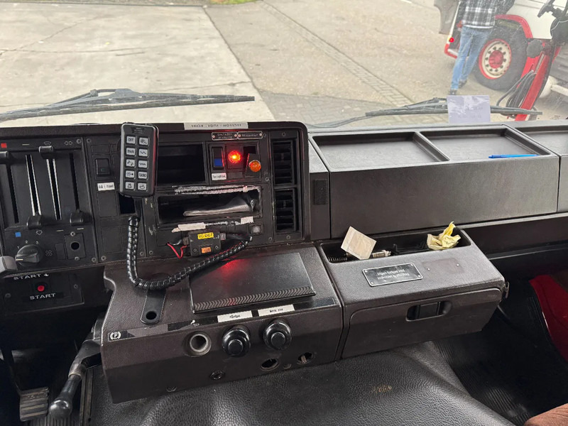 Xe tải cứu hỏa Scania P82 4X2 - FIRE TRUCK - 30M LIFT: hình 9 Xe tải cứu hỏa Scania P82 4X2 - FIRE TRUCK - 30M LIFT: hình 9