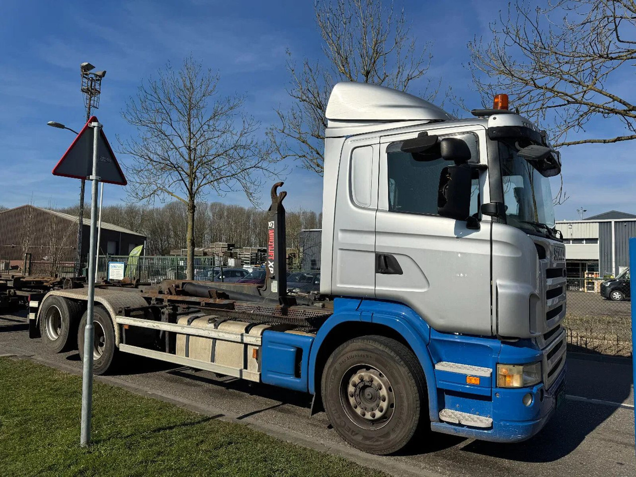 Scania R400 6X2 - EURO 5 + MULTILIFT HOOK + LIFTING AXL - Xe tải nâng móc: hình 3 Scania R400 6X2 - EURO 5 + MULTILIFT HOOK + LIFTING AXL - Xe tải nâng móc: hình 3