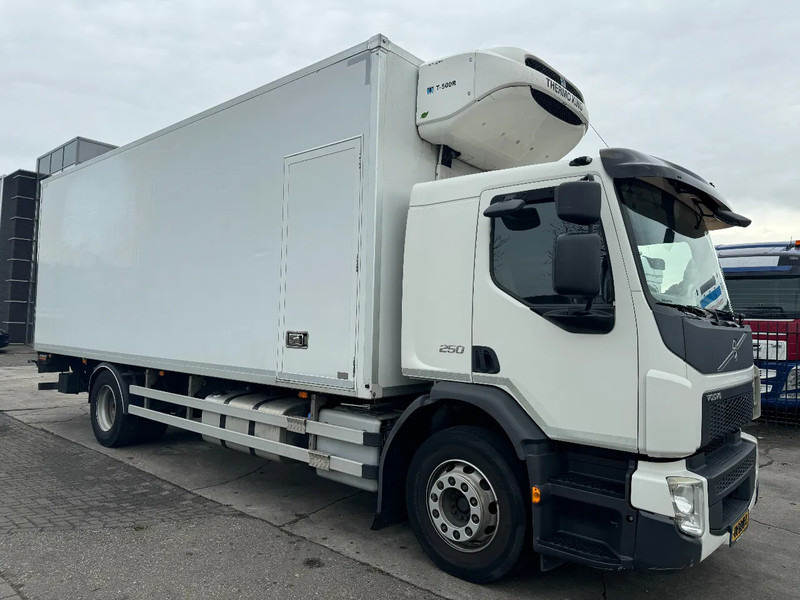 Volvo FE 250 4X2 - EURO 6 + THERMOKING T-500R + DHOLLANDIA LIFT + TÜV 06-2025 - Xe tải đông lạnh: hình 3 Volvo FE 250 4X2 - EURO 6 + THERMOKING T-500R + DHOLLANDIA LIFT + TÜV 06-2025 - Xe tải đông lạnh: hình 3