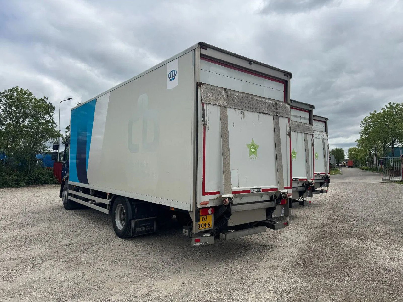 Volvo FL 250 4X2 3 UNITS CARGO LOCK + DHOLLANDIA LIFT - Xe tải hộp: hình 2 Volvo FL 250 4X2 3 UNITS CARGO LOCK + DHOLLANDIA LIFT - Xe tải hộp: hình 2