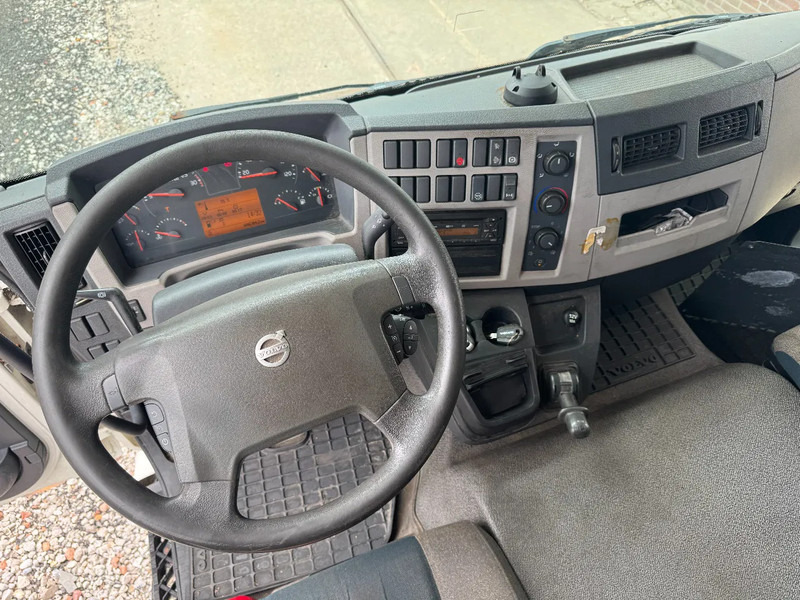 Xe tải thùng mui bạt, Xe cẩu tự hành Volvo FL 250 4X2 EURO 6 + FASSI MICRO M25A.12: hình 20
