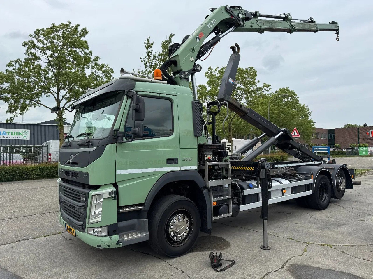 Volvo FM 370 6X2 VDL 21T HOOK + HIAB 211 + REMOTE CONT - Xe tải nâng móc, Xe cẩu tự hành: hình 1 Volvo FM 370 6X2 VDL 21T HOOK + HIAB 211 + REMOTE CONT - Xe tải nâng móc, Xe cẩu tự hành: hình 1