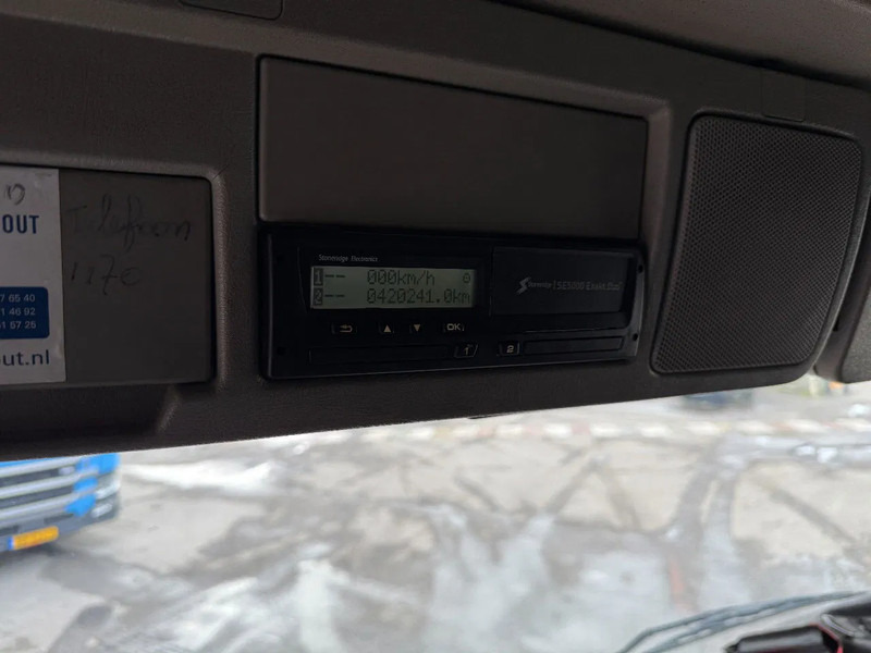 Xe cẩu tự hành Volvo FM 420 8X2 EEV + HMF 2420-K3 + REMOTE + 5E & 6E FUNCTIE: hình 19 Xe cẩu tự hành Volvo FM 420 8X2 EEV + HMF 2420-K3 + REMOTE + 5E & 6E FUNCTIE: hình 19