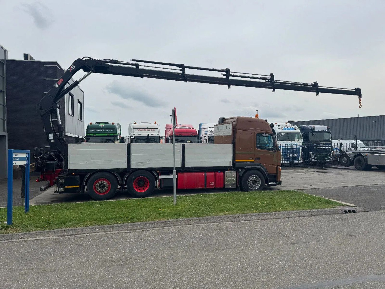 Volvo FM 500 6X2 EURO 5 HIAB 211 EP5 + REMOTE CONTROL - Xe cẩu tự hành: hình 5 Volvo FM 500 6X2 EURO 5 HIAB 211 EP5 + REMOTE CONTROL - Xe cẩu tự hành: hình 5