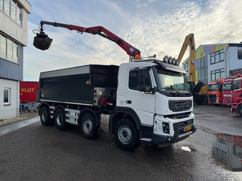 Volvo FMX 420 8X4 HMF 1643Z2 + REMOTE CONTROL + HYVA KIPPER - Xe ben, Xe cẩu tự hành: hình 4 Volvo FMX 420 8X4 HMF 1643Z2 + REMOTE CONTROL + HYVA KIPPER - Xe ben, Xe cẩu tự hành: hình 4