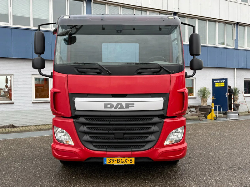 DAF CF 370 4X2 EURO 6 - WHEELBASE: 3,25 METER - Xe đầu kéo: hình 2 DAF CF 370 4X2 EURO 6 - WHEELBASE: 3,25 METER - Xe đầu kéo: hình 2