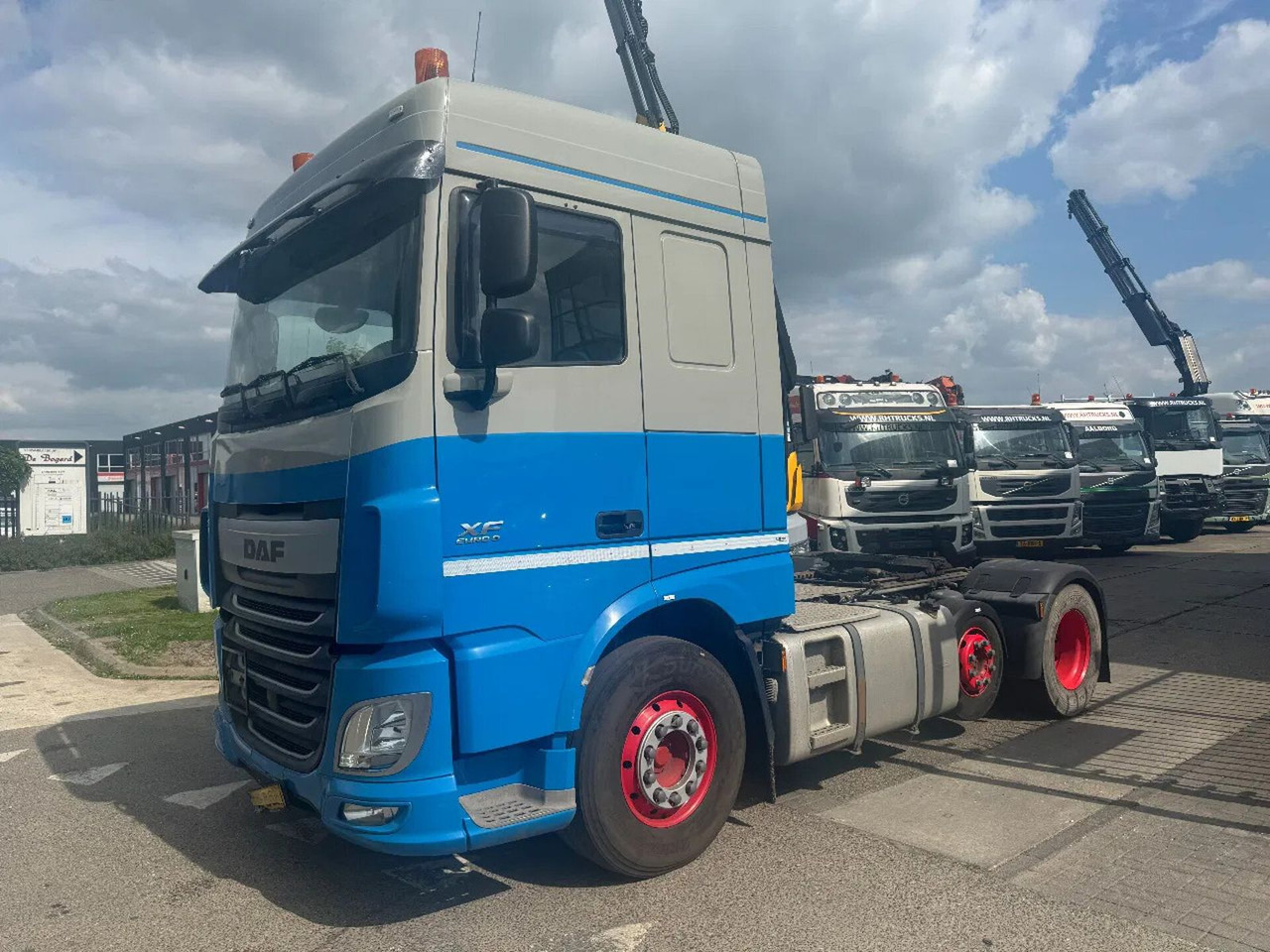 DAF XF 440 6X2 EURO 6 TÜV 09-2025 - Xe đầu kéo: hình 1 DAF XF 440 6X2 EURO 6 TÜV 09-2025 - Xe đầu kéo: hình 1
