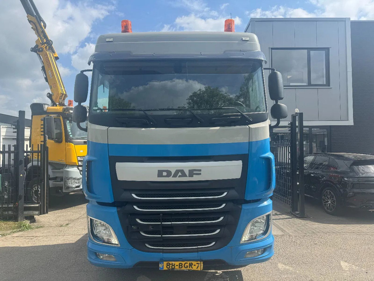 DAF XF 440 6X2 EURO 6 TÜV 09-2025 - Xe đầu kéo: hình 2 DAF XF 440 6X2 EURO 6 TÜV 09-2025 - Xe đầu kéo: hình 2