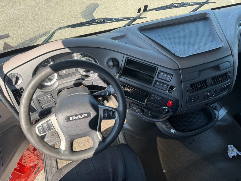 Xe đầu kéo DAF XF 450 4X2 EURO 6 MEGA: hình 8 Xe đầu kéo DAF XF 450 4X2 EURO 6 MEGA: hình 8