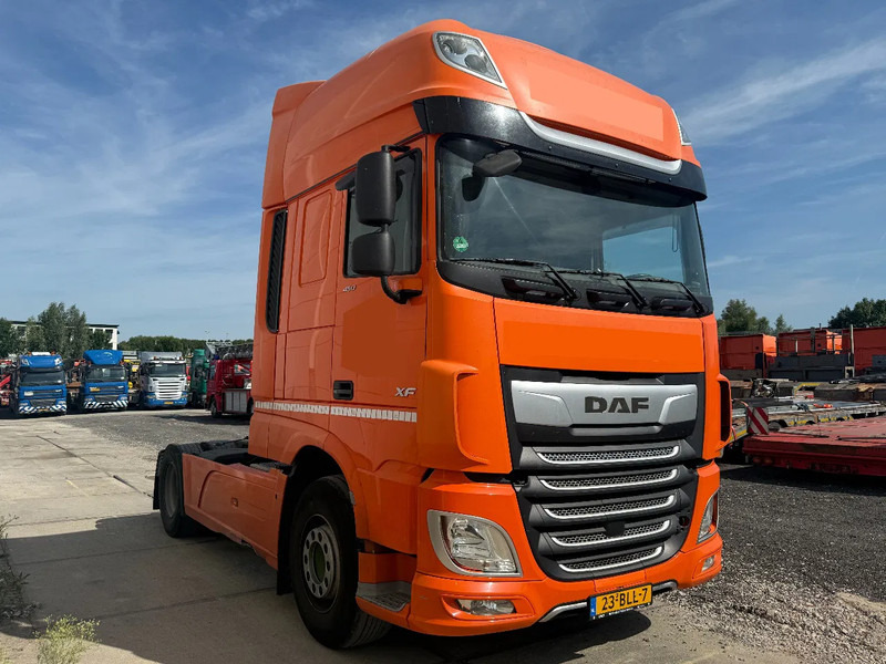 DAF XF 450 4X2 - EURO 6 SKIRTS STANDKLIMA - Xe đầu kéo: hình 4 DAF XF 450 4X2 - EURO 6 SKIRTS STANDKLIMA - Xe đầu kéo: hình 4