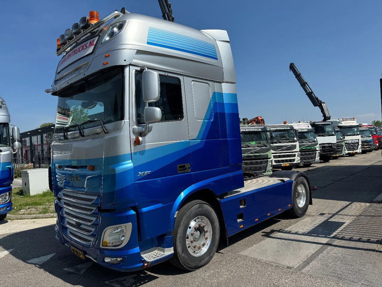 DAF XF 480 4X2 EURO 6 SKIRTS STANDKLIMA HYDRAULIC - Xe đầu kéo: hình 2 DAF XF 480 4X2 EURO 6 SKIRTS STANDKLIMA HYDRAULIC - Xe đầu kéo: hình 2