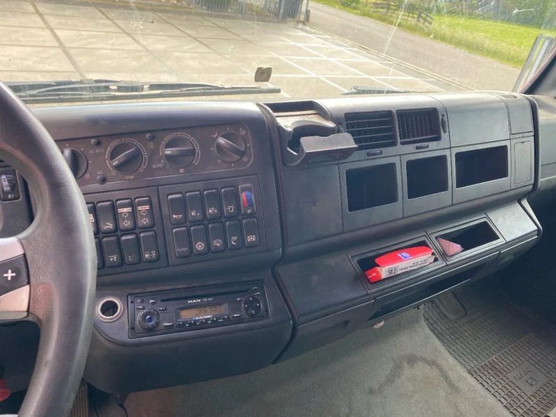 Xe đầu kéo MAN TGA 33.530 6X4 MANUEL GEARBOX 70 TON: hình 11