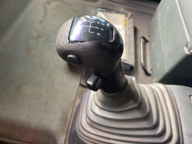 MAN TGA 33.530 6X4 MANUEL GEARBOX 70 TON - Xe đầu kéo: hình 5 MAN TGA 33.530 6X4 MANUEL GEARBOX 70 TON - Xe đầu kéo: hình 5