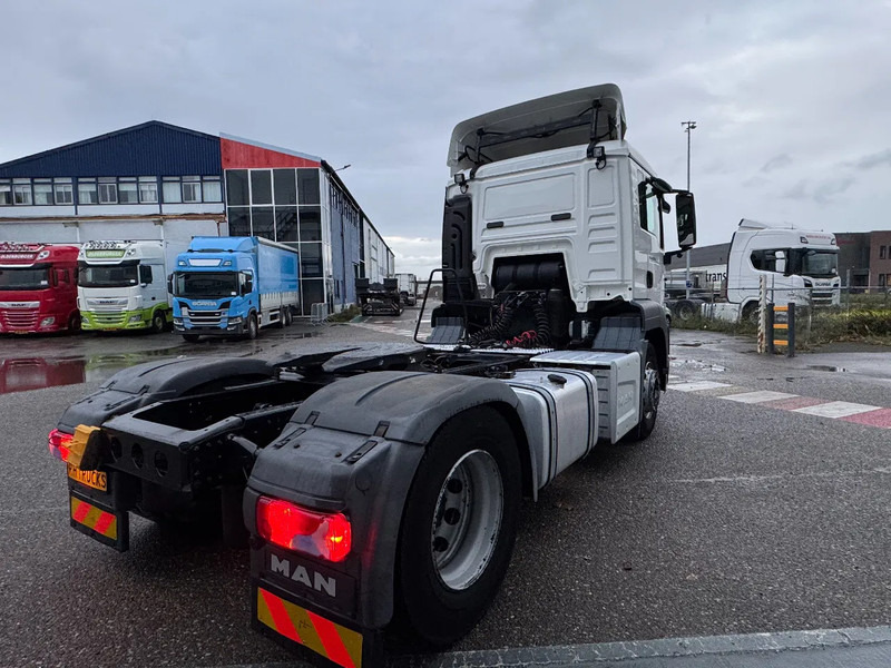 MAN TGS 18.320 4X2 EURO 6 ONLY 191.296 KM DAYCAB - Xe đầu kéo: hình 4 MAN TGS 18.320 4X2 EURO 6 ONLY 191.296 KM DAYCAB - Xe đầu kéo: hình 4