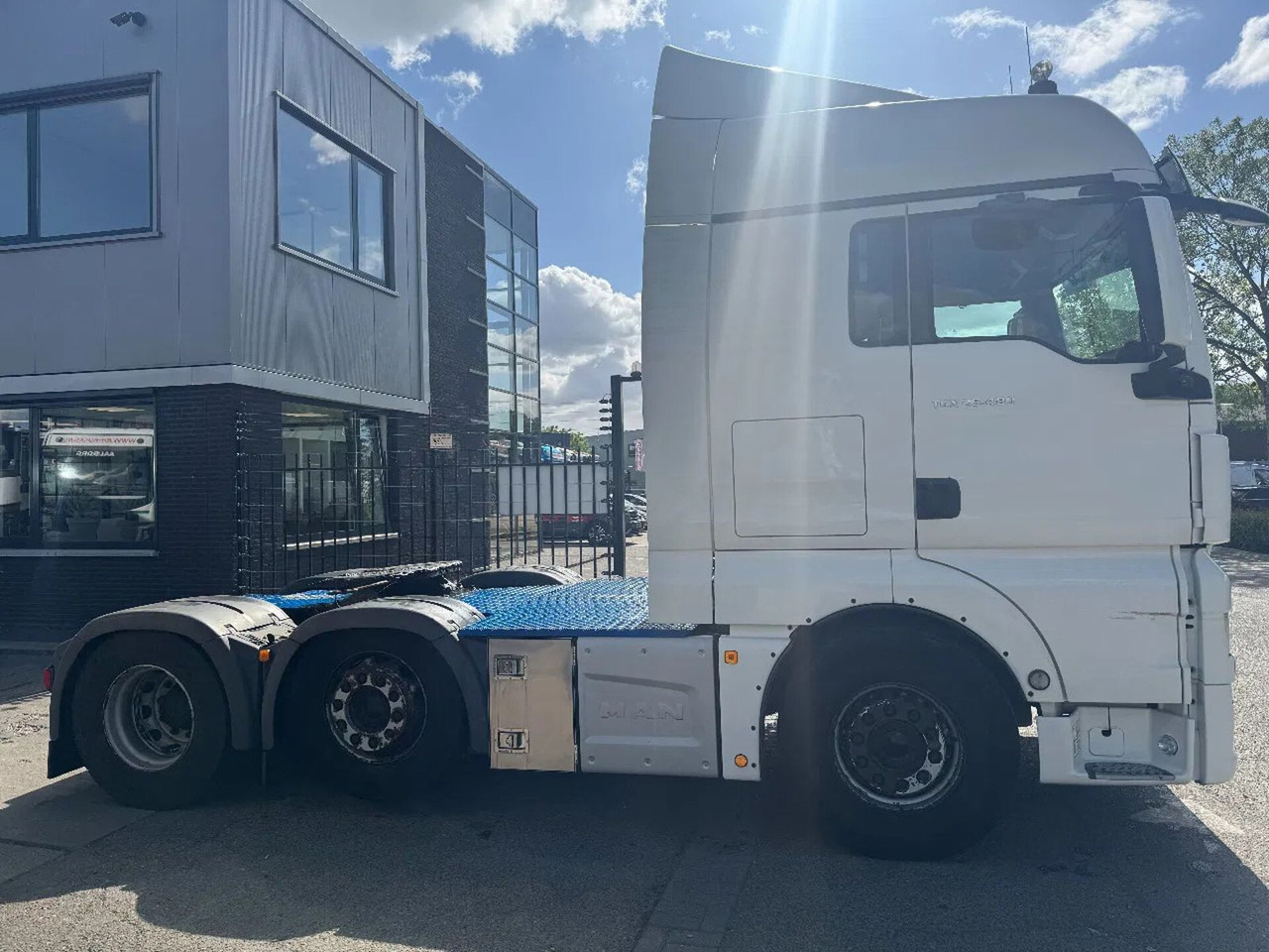 MAN TGX 26.480 6X2 EURO 6 SPOILERS AUTOMATIC - Xe đầu kéo: hình 4 MAN TGX 26.480 6X2 EURO 6 SPOILERS AUTOMATIC - Xe đầu kéo: hình 4