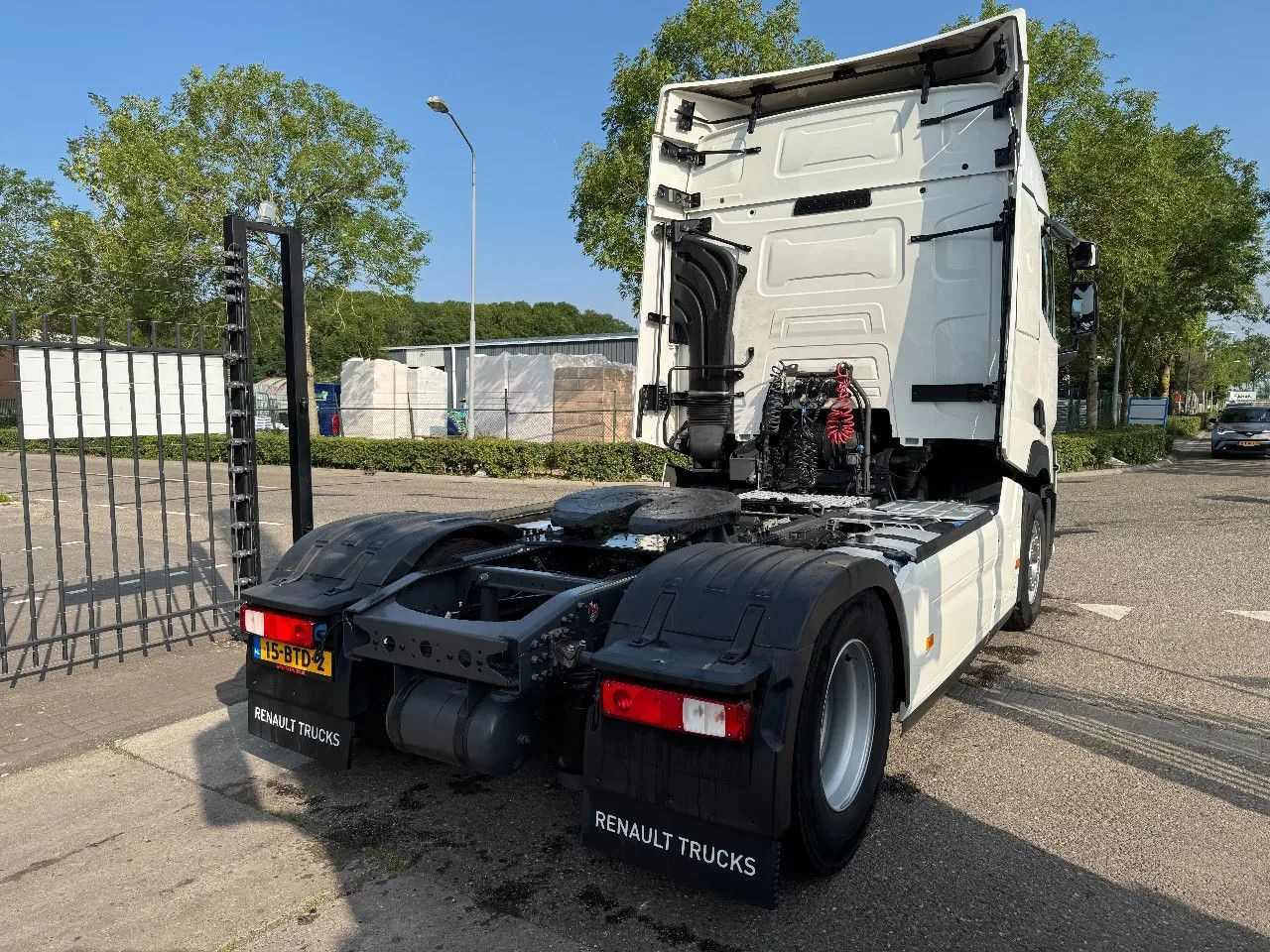 Renault T440 - 13-LITER ENGINE! - EURO 6 SKIRTS SPOILER - Xe đầu kéo: hình 5 Renault T440 - 13-LITER ENGINE! - EURO 6 SKIRTS SPOILER - Xe đầu kéo: hình 5