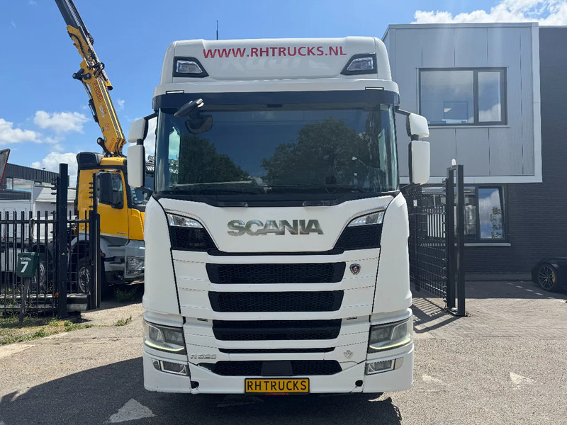 Scania R520 V8 NGS 6X4 EURO 6 - Xe đầu kéo: hình 2 Scania R520 V8 NGS 6X4 EURO 6 - Xe đầu kéo: hình 2