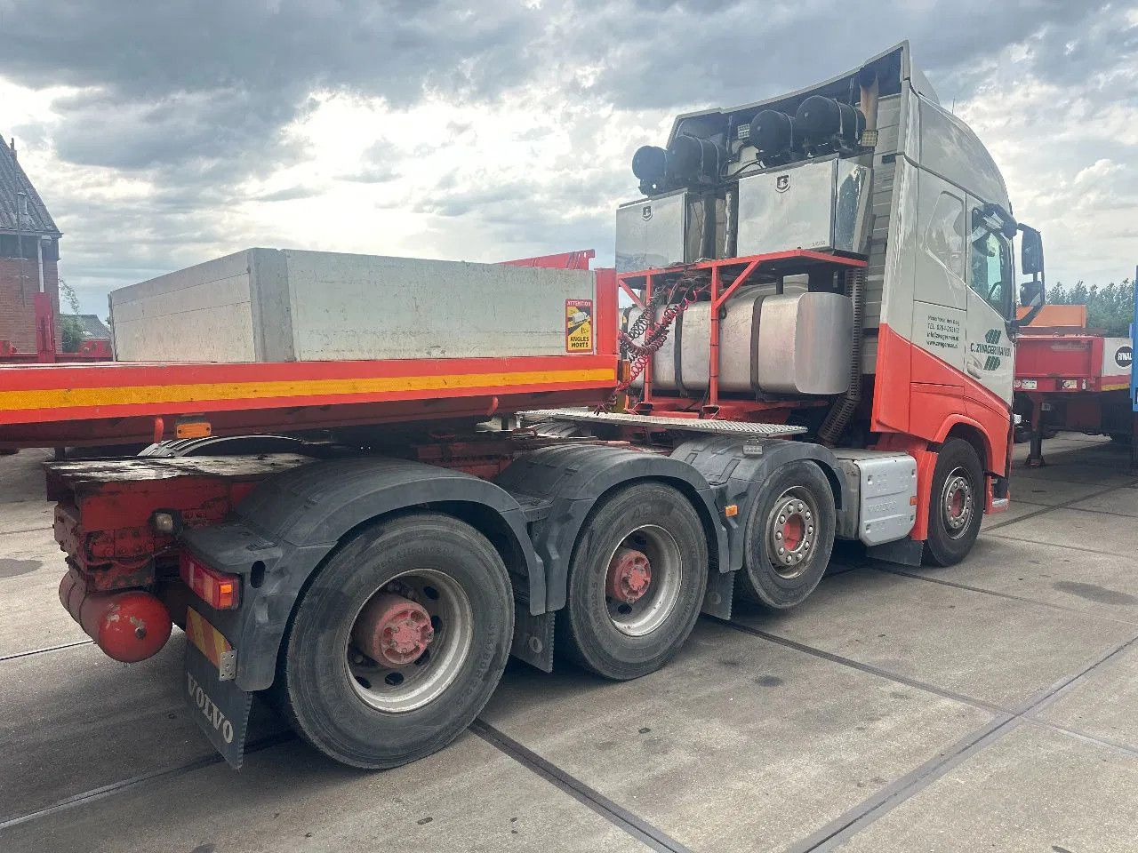 Volvo FH 13.540 8X4, 150 TON, INTARDER, 566862 KM - Xe đầu kéo: hình 5 Volvo FH 13.540 8X4, 150 TON, INTARDER, 566862 KM - Xe đầu kéo: hình 5