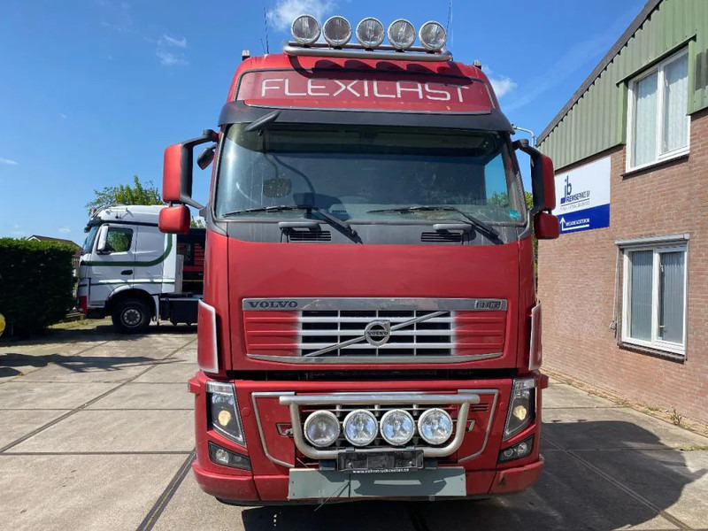 Volvo FH 16.700 FH16-700 8X4 140 TON FULL STEEL - Xe đầu kéo: hình 3 Volvo FH 16.700 FH16-700 8X4 140 TON FULL STEEL - Xe đầu kéo: hình 3