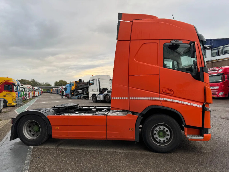 Volvo FH 460 4X2 EURO 6 KB CHASSIS SKIRTS STANDKLIMA - Xe đầu kéo: hình 4 Volvo FH 460 4X2 EURO 6 KB CHASSIS SKIRTS STANDKLIMA - Xe đầu kéo: hình 4
