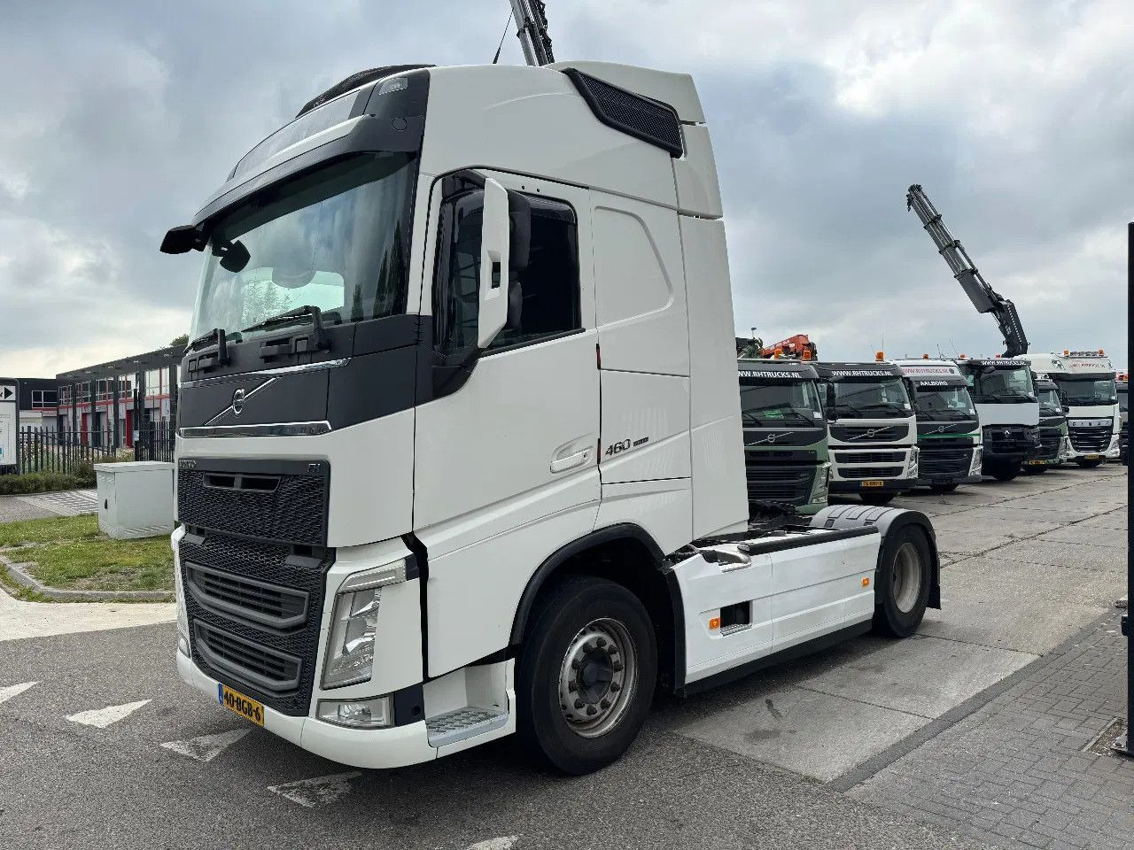 Volvo FH 460 4X2 EURO 6 SKIRTS SPOILERS HYDRAULIC - Xe đầu kéo: hình 1 Volvo FH 460 4X2 EURO 6 SKIRTS SPOILERS HYDRAULIC - Xe đầu kéo: hình 1