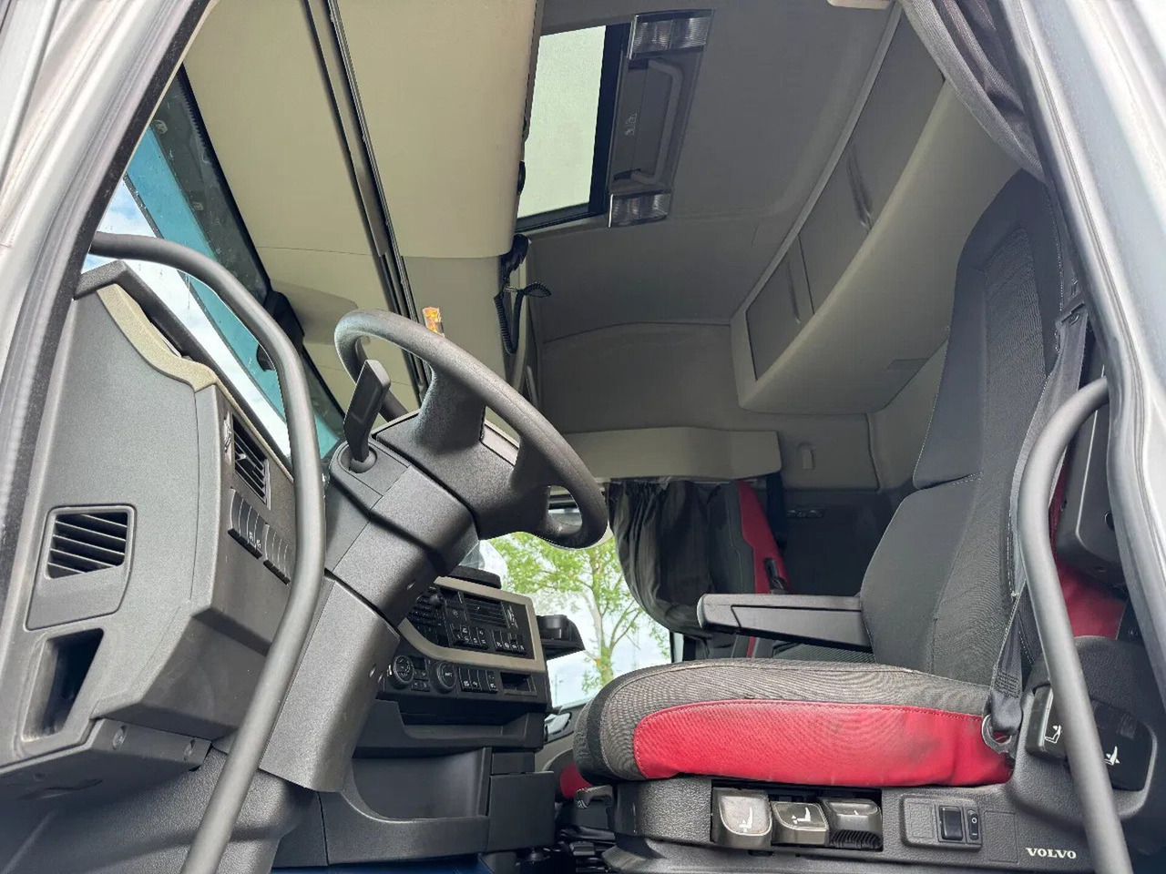 Xe đầu kéo Volvo FH 460 6X2 PALFINGER 2300 + REMOTE CONTROL: hình 11