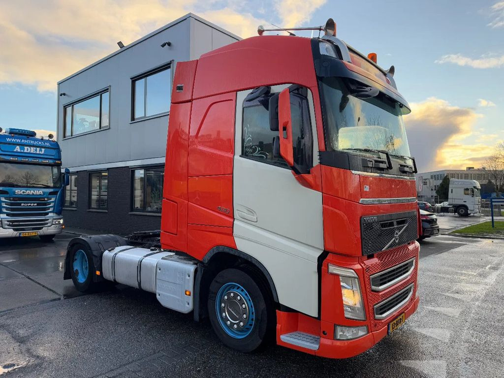 Volvo FH FH420 - Xe đầu kéo: hình 3 Volvo FH FH420 - Xe đầu kéo: hình 3